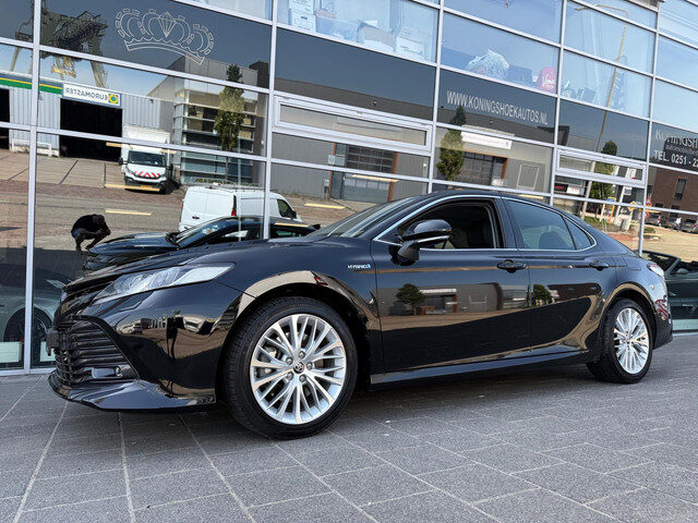 Toyota Camry 2.5 Hybrid Business Plus