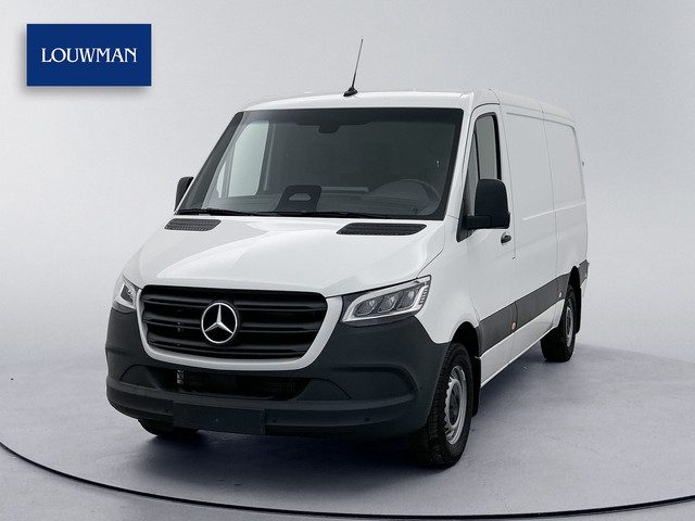Mercedes-Benz Sprinter 319 1.9 Pro L2H1 3500kg trekhaak Distronic Navigatie Led Stoelverwarming Comf