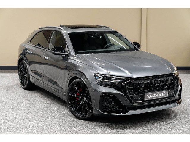 Audi Q8 60 TFSIe Competition