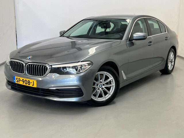 BMW 5 Serie 520i / NL-auto / Trekhaak / Stoelverwarming