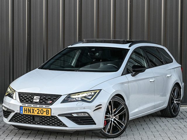 Seat Leon ST 2.0 TSI CUPRA 300 · Panorama dak · Beats Sound · Black line · Full Led · Camera · Stoel