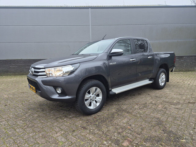 Toyota Hilux 2.4 D-4D Double Cab Professional