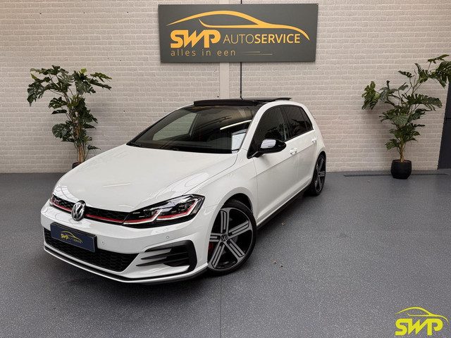 Volkswagen Golf 2.0 TSI GTI Performance