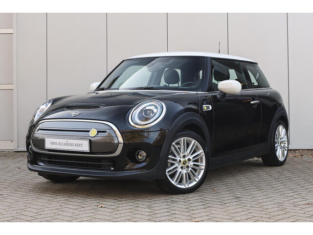 MINI Electric Essential