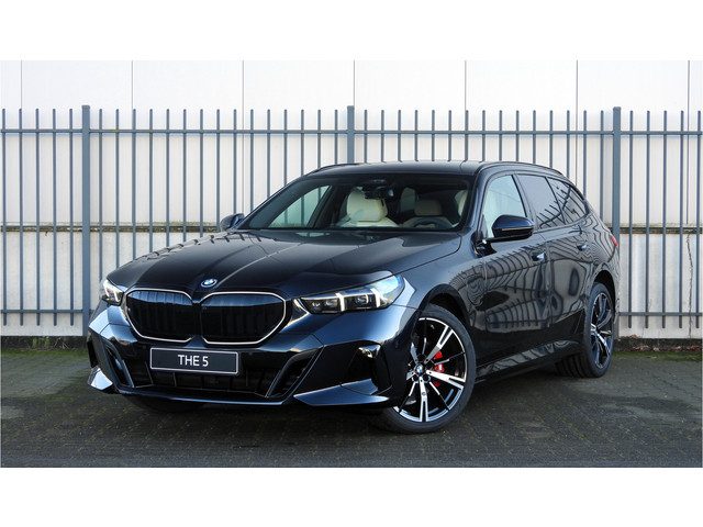 BMW 5 Serie touring 530e M Sport Automaat