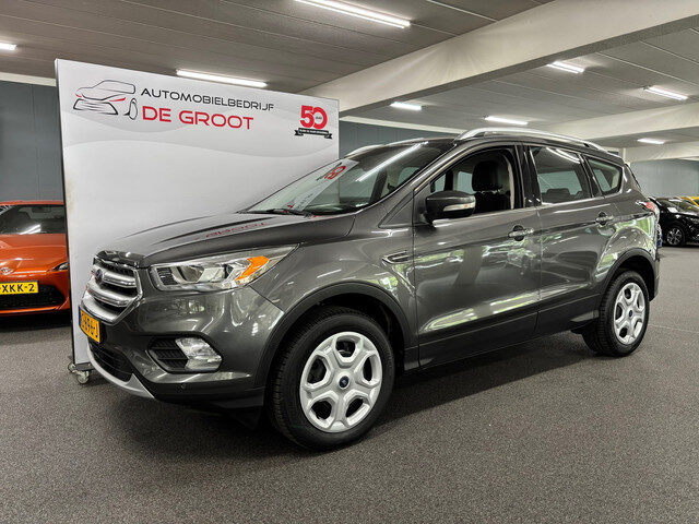Ford Kuga 1.5 EcoBoost Titanium / NL-auto, Cruise control, Radio, Navi, Trekhaak
