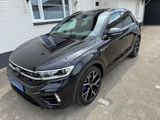 Volkswagen T-Roc R 2.0 TSI 4 Motion 300 Pk Facelift/ Pano/ Navi/ IQ Light/ Camera/ ECC/ ACC