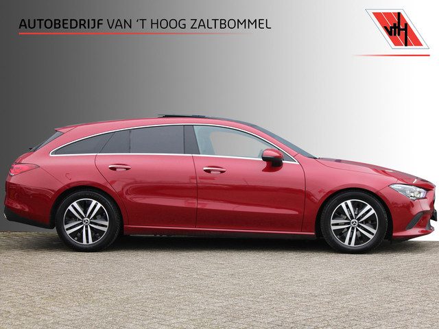 Mercedes-Benz CLA Shooting Brake 200 AUT7 Luxury Line PANORAMADAK LEDER MEMORY DISTRONIC SFEER CARPL