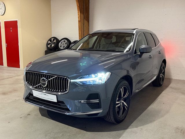 Volvo XC60 2.0 T6 Plug-in hybrid AWD Ultimate Bright - Panorama - Leder - HuD