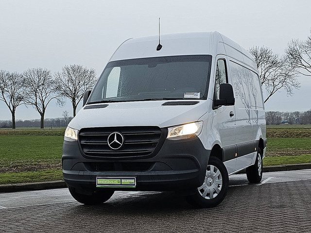 Mercedes-Benz Sprinter 317
