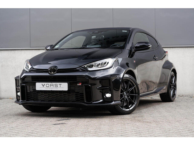 Toyota Yaris 1.6 GR Performance Camera Carbon