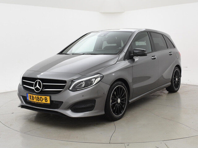 Mercedes-Benz B-Klasse 200 AUT7 156 PK AMG SPORT + NIGHT PACK