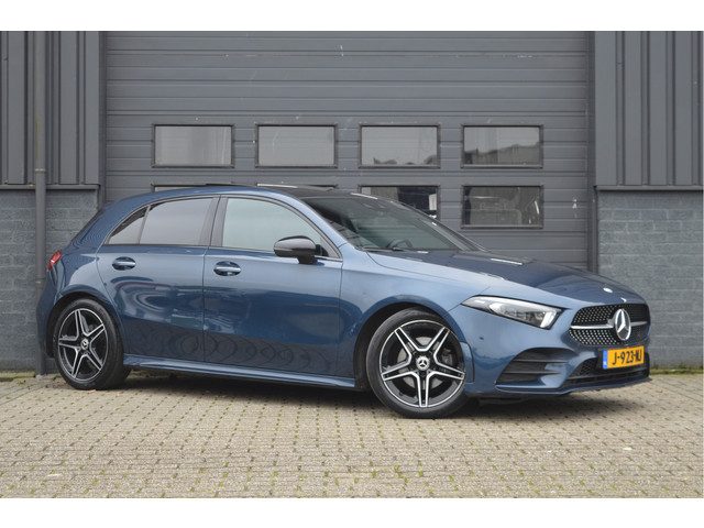 Mercedes-Benz A-Klasse 180 Business Solution AMG | PANO | CAMERA | KEYLESS | SFEERVERLICHTING |