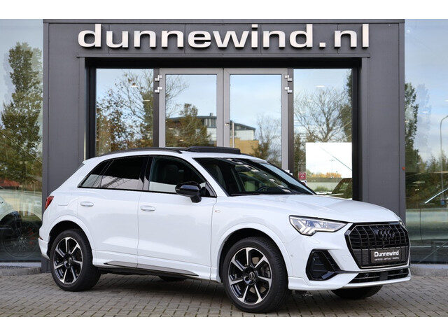 Audi Q3 45 TFSIe 2xS-Line BLACK Editie MATRIX*PANO*SFEER*LEDER*KEYLESS*TREKHAAK