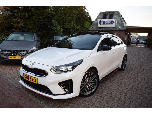 Kia ProCeed 1.6 T-GDI GT 204 PK AUTOM PANO DAK/ADAP CRUISE/NAVI/AIRCO-ECC/PDC V+A/CAMERA/XENON/BLUET