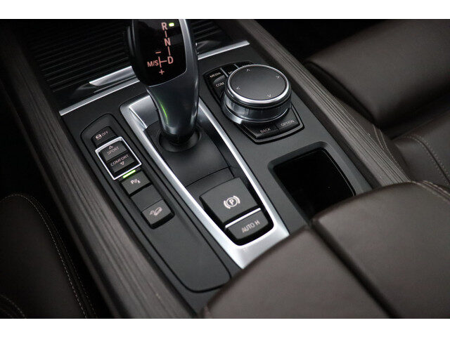 BMW X5 xDrive30d High Executive | Panoramadak | Head-up | Soft close | Memory seats