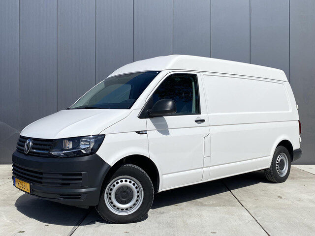 Volkswagen Transporter 28 L2H2 2.0 TDI 102pk Trendline Airco 3 Zits