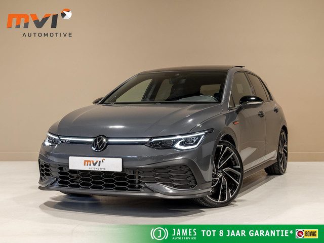 Volkswagen Golf 2.0 TSI GTI Clubsport / 300pk / Panorama dak / Harman kardon / Stuur en stoelverwarm
