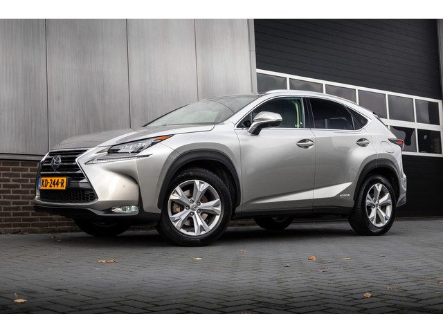 Lexus NX 300h 198 pk AWD President Line