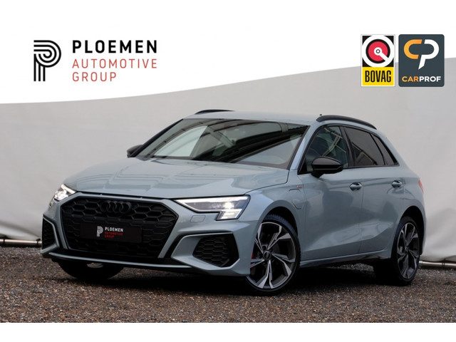 Audi A3 Sportback 45 TFSIe S-Line - 245 pk **Head up / Camera / Trekhaak