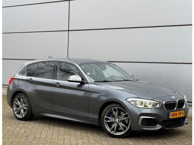 BMW 1 Serie M135i xDrive 1e Eignr |Harman/Kardon |Led |Stoelverw |Navi |Lmv