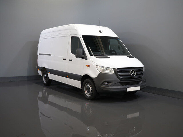 Mercedes-Benz Sprinter 317 CDI Aut. L2H2 BPM VRIJ! Gev.Stoel/ 270 Gr.Deuren/ Stoelverw./ Navi/ Camer
