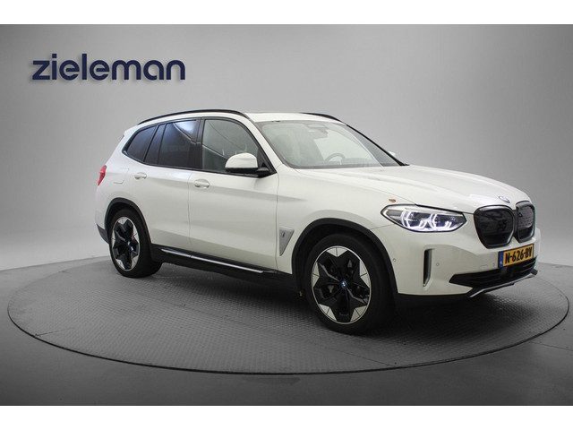 BMW iX3 High Executive 80 kWh - Carplay, Navi, Panorama, Leer, Camera, Stoelverw. SOH 87,4%