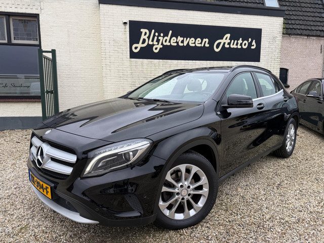 Mercedes-Benz GLA 180 Ambition Automaat | Camera | PanoDak | Org. NL | Leer | Stoel VW