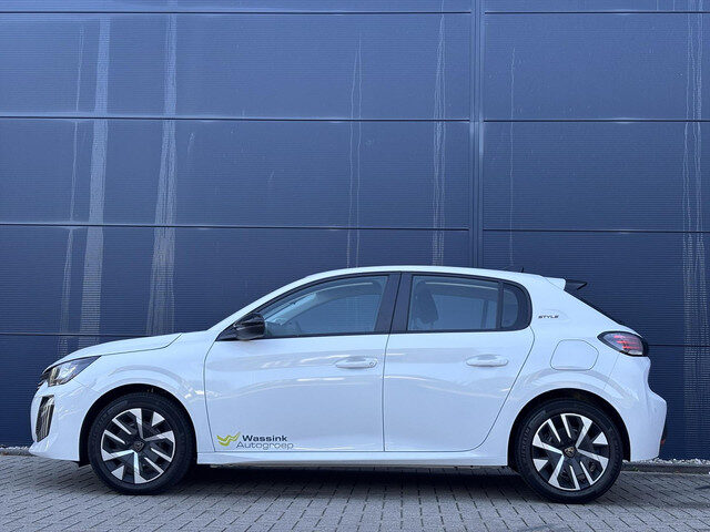 Peugeot 208 DEMO DEAL I 1.2 PureTech 75pk Style Airco | Navigatie | Parkeersensoren | Cruise Control