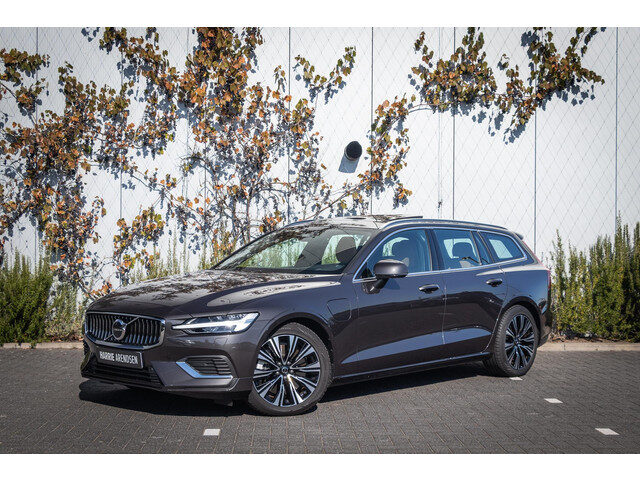 Volvo V60 T6 Plug-in hybrid AWD Ultimate Bright