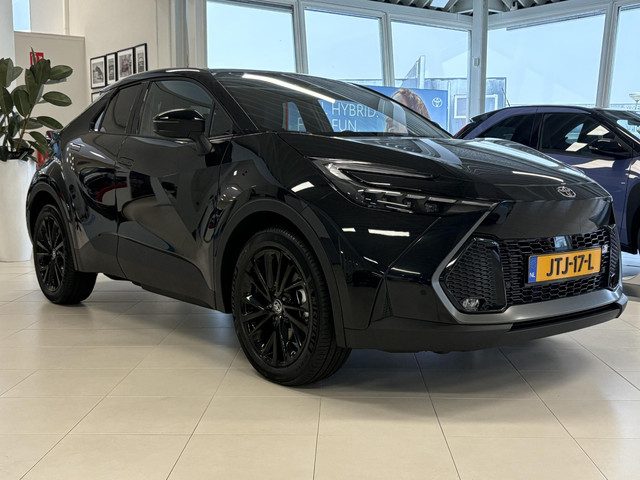 Toyota C-HR 2.0 Plug-in Hybrid 220 GR SPORT