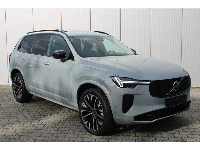 Volvo XC90 T8 Plug-in hybrid AWD Ultra Dark