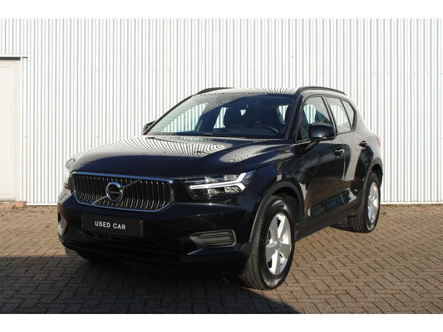 Volvo XC40 1.5 T2 Momentum Core |