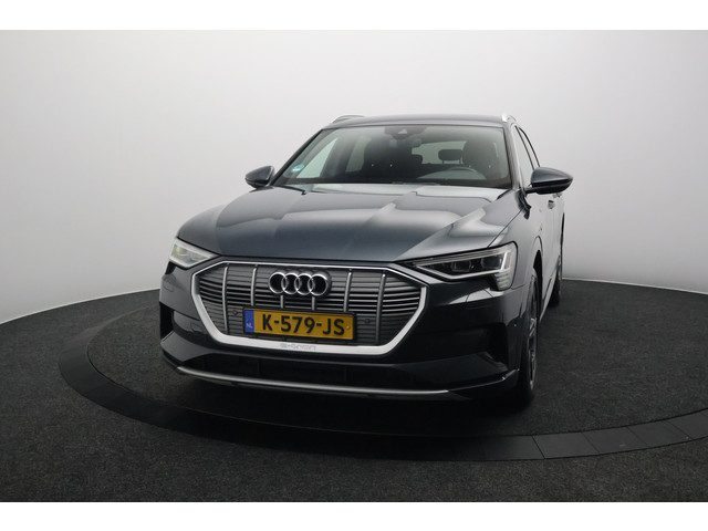 Audi e-tron 50 quattro Business Edition 71 kWh 3-Fase SOH 94% | Luchtvering | Navigatie | Led