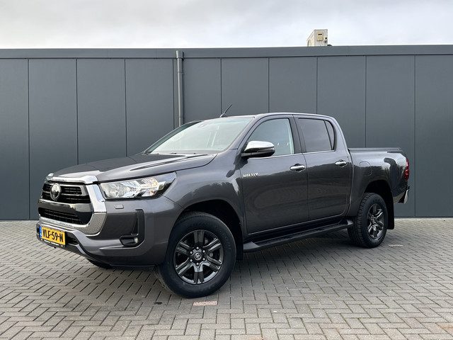 Toyota Hilux 2.4 D-4D AUTOMAAT / 4x4 / 1e EIG. / 3.500 KG AHG / CAMERA / TREKHAAK / ECC / ADAPTIVE C