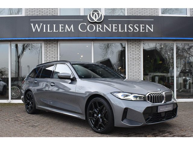 BMW 3 Serie touring 330e M-Sport Leder Navi Camera HiFi ACC Head Up St
