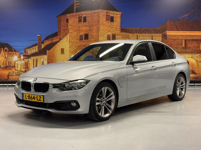 BMW 3 Serie 330e Executive iPerformance Automaat Leer PDC