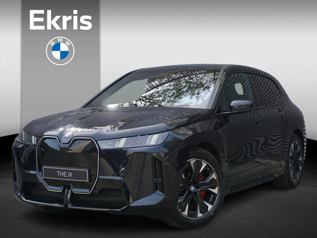 BMW iX xDrive45
