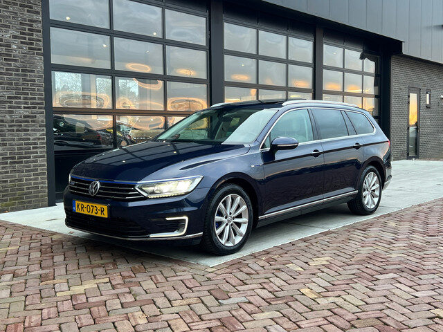 Volkswagen Passat Variant 1.4 TSI GTE Connected Series Plus | Leer | Pano | Virtual | VOL! |