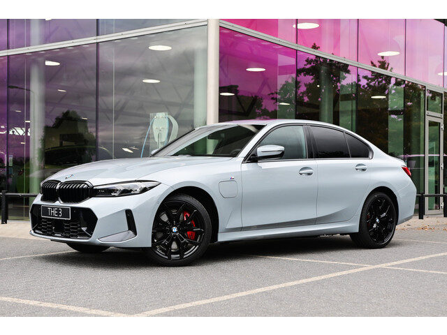 BMW 3 Serie 330e High Executive M Sport Automaat