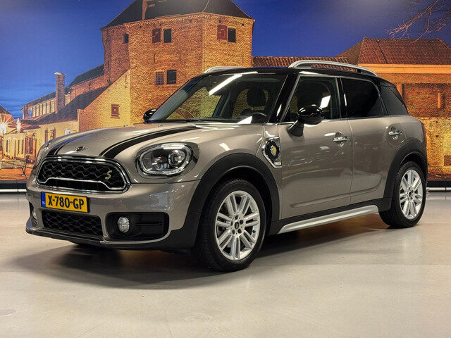 MINI Countryman Mini 2.0 Cooper S E ALL4 Chili Automaat Camera
