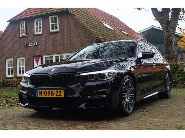 BMW 5 Serie touring 530d High Executive Aut. | M-Pakket | Panorama | Hifi Sound | Apple Car Play | F