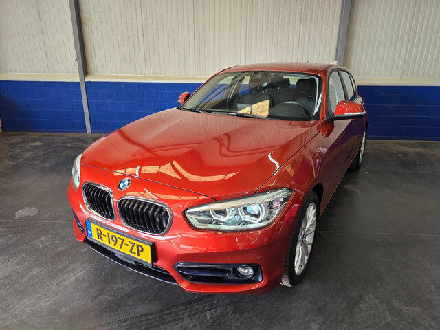 BMW 1 Serie 120i High Executive