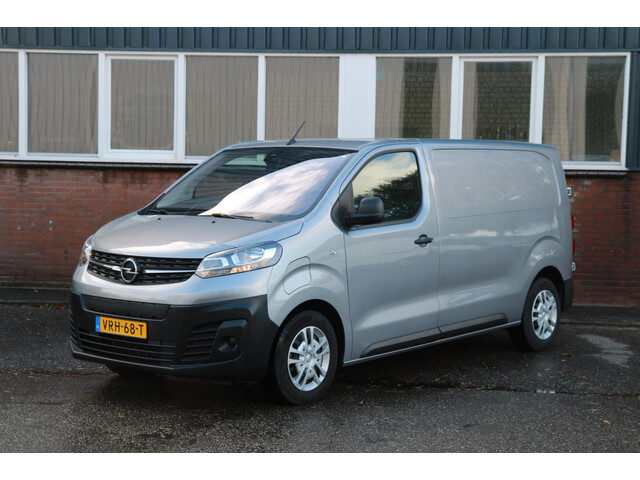 Opel Vivaro-e L2H1 Innovation 50 kWh / App connect / Navi / 3 Zits