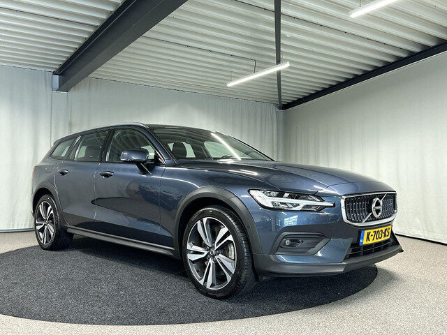 Volvo V60 Cross Country 2.0 B5 AWD Pro