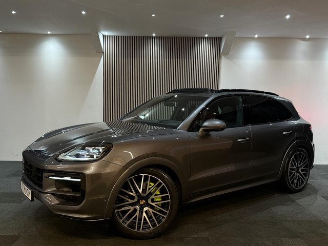 Porsche Cayenne 3.0 E-Hybrid Chrono sport l Pano l Leder l Head-Up l Ambient l Bose l 360 Camera l S