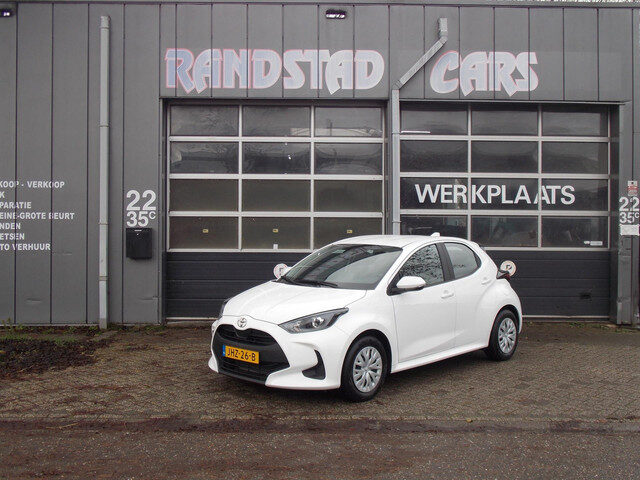 Toyota Yaris 1.5 Hybrid 115 Business Camera AIrco Elek Pakket 5Deurs 2024bj GARANTIE