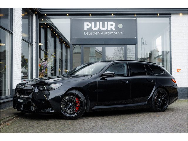 BMW M5 Touring 4.4 V8 xDrive M-Drivers Pack