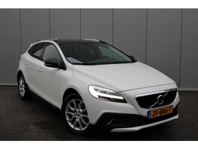 Volvo V40 Cross Country T3 automaat Polar+ Luxury | Trekhaak | Harman Kardon | Keyless