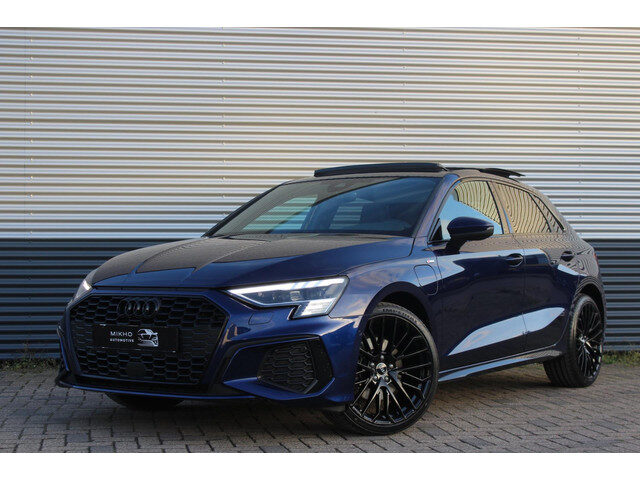 Audi A3 Sportback 40 TFSI e 3x S-line | Panoramadak | Matrix | Bang & Olufsen | RS Seats | Adaptive